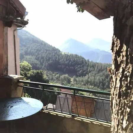 Maisonnette Avec Terrasse Et Vue Imprenable Théus Exterior foto