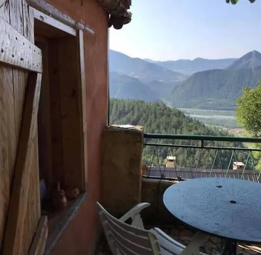 Maisonnette Avec Terrasse Et Vue Imprenable
