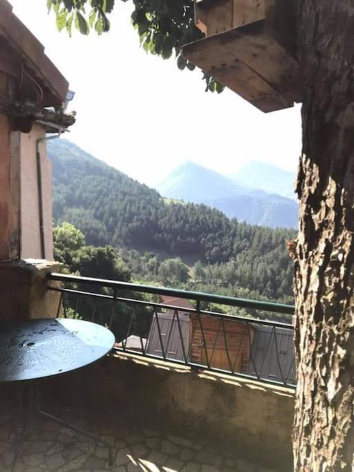 Maisonnette Avec Terrasse Et Vue Imprenable Holiday home Theus